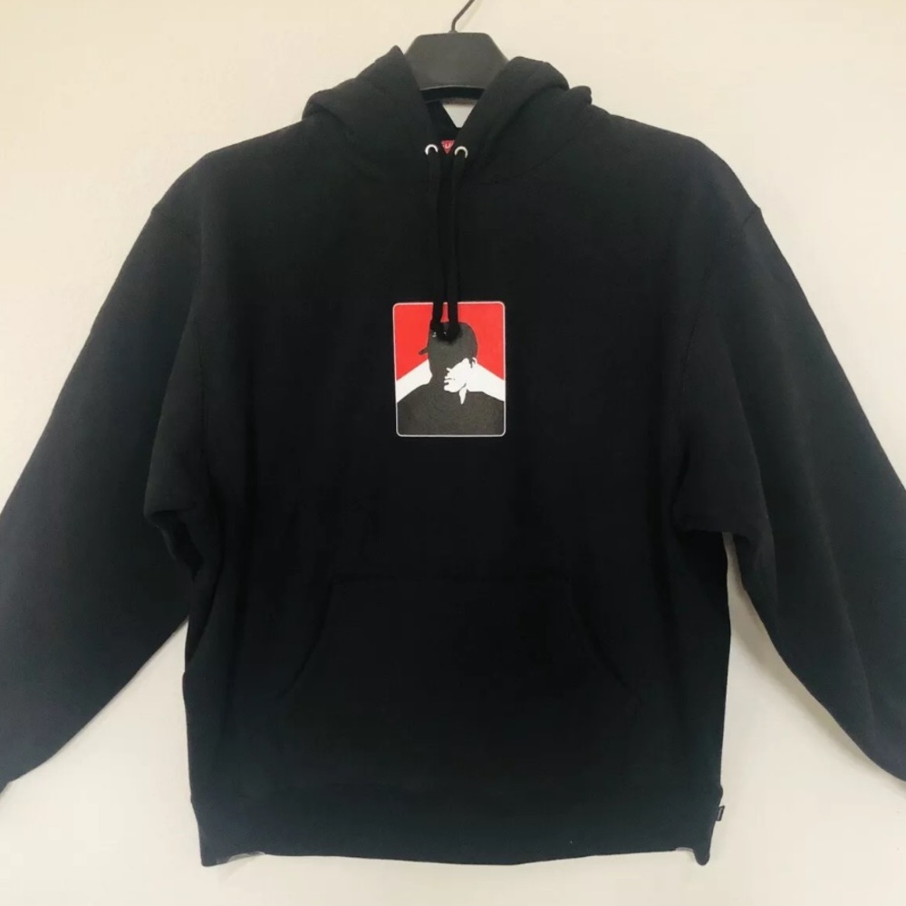 SUPREME HOODIE BRAND NEW!